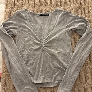Brandy Melville Light Gray Ruched Long Sleeve Top
